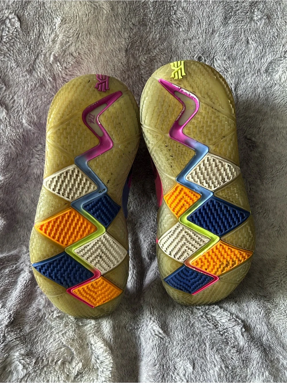 Nike vibrant two